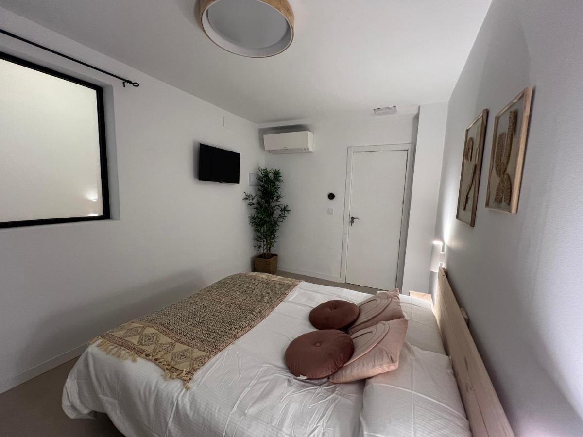 Hotel Nina Mala Walencja Zewnętrze zdjęcie