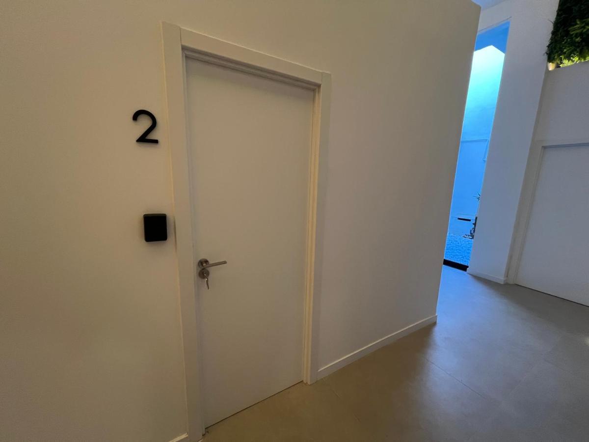 Hotel Nina Mala Walencja Zewnętrze zdjęcie