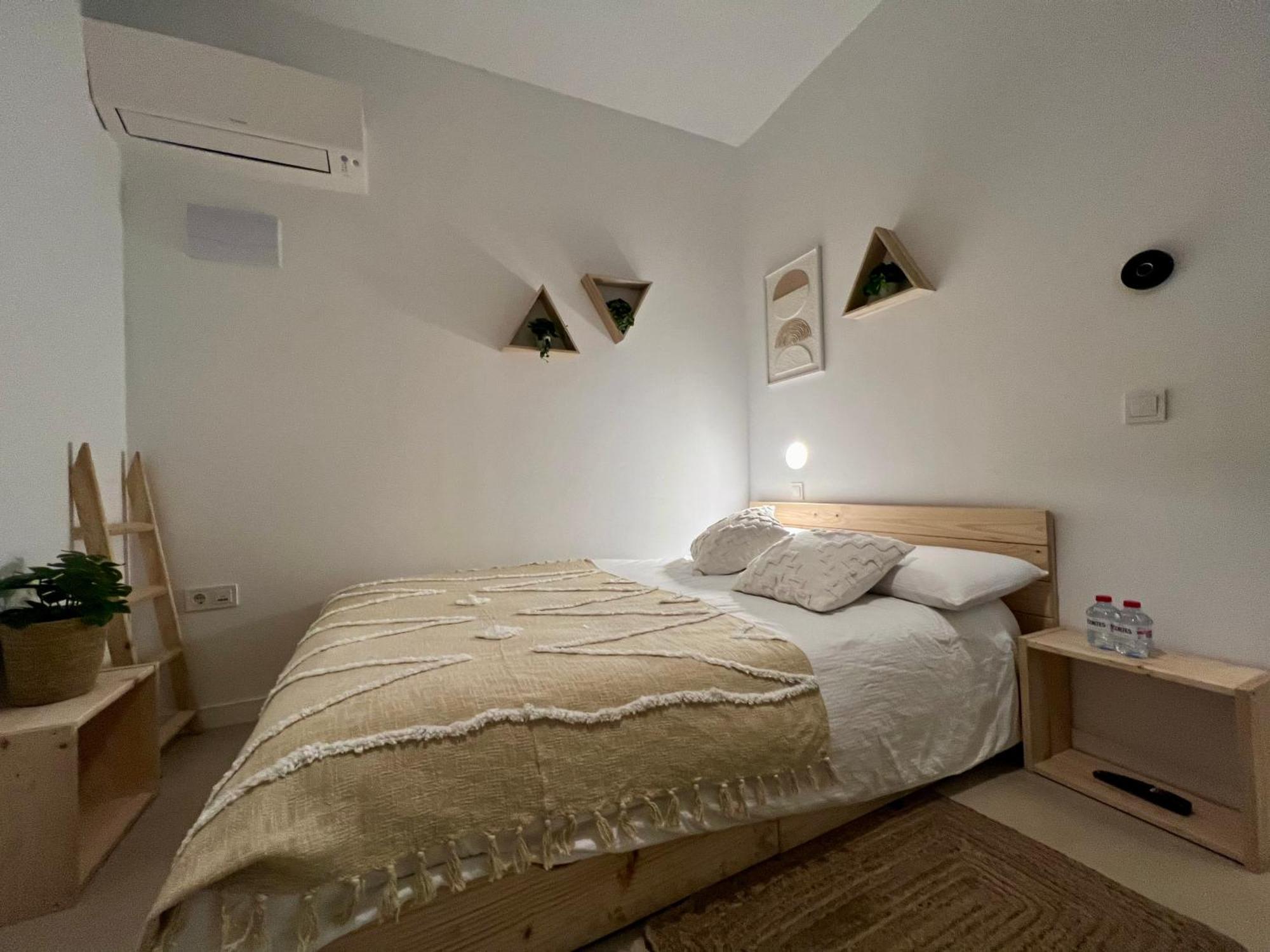 Hotel Nina Mala Walencja Zewnętrze zdjęcie